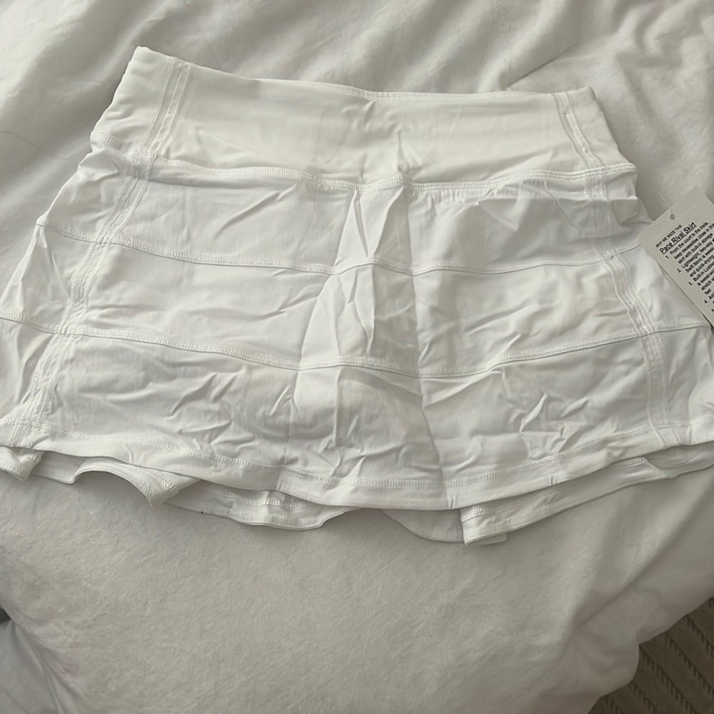 Lululemon pace rival mid rise skirt
